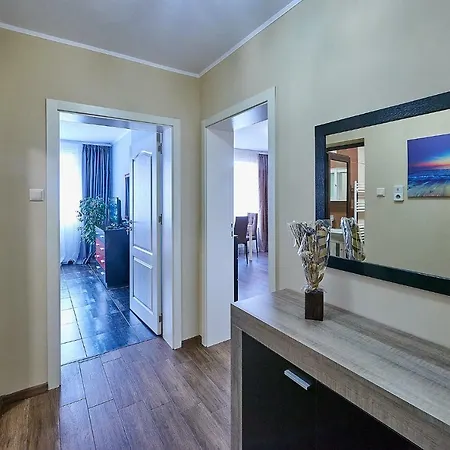 Apartment Sea Waves